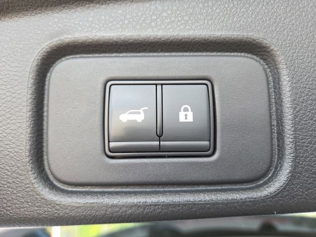 Used 2023 Nissan Pathfinder SL image 51