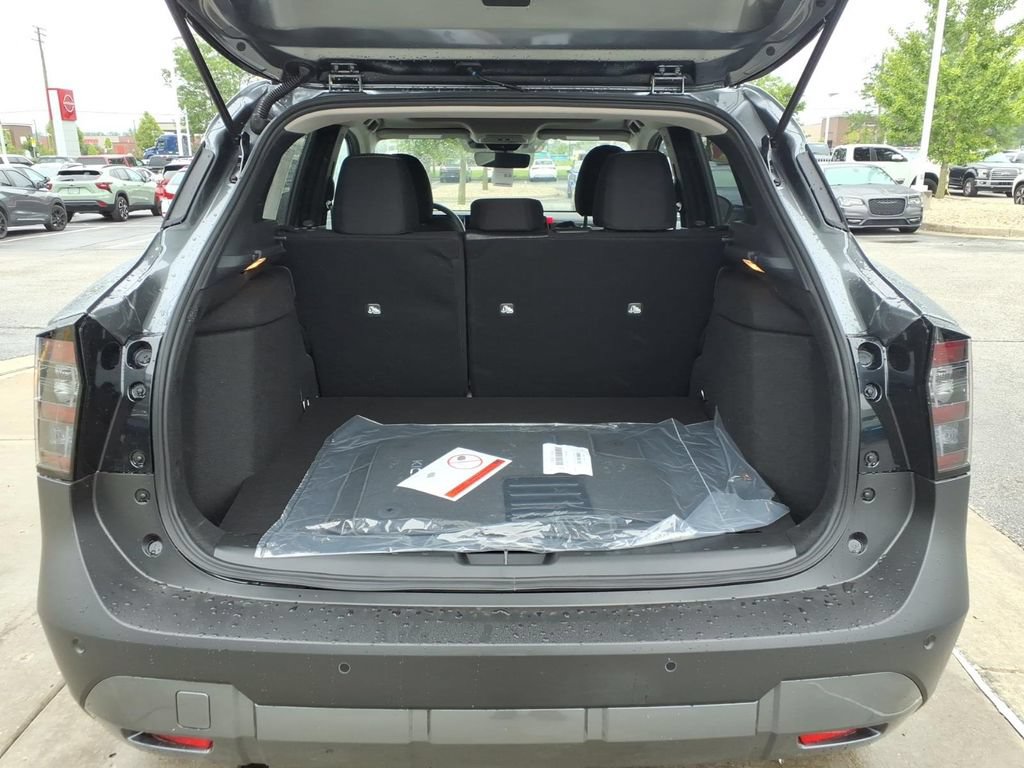 New 2026 Nissan Kicks SV w/ SV Premium Package AWD/4WD image 9