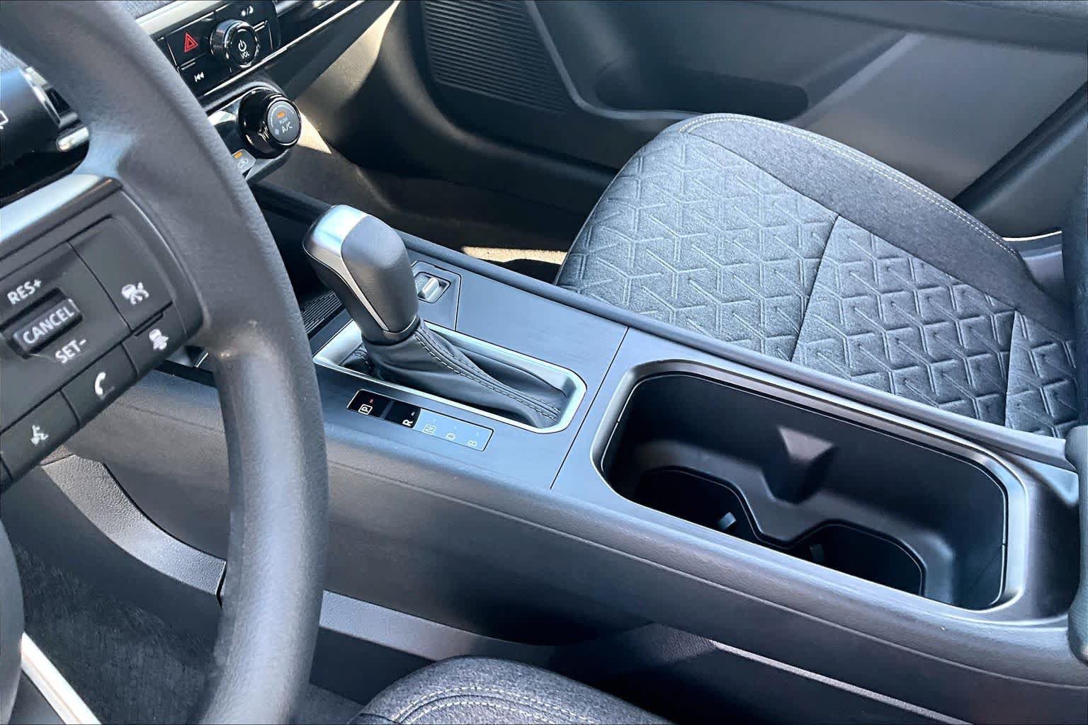 Certified 2026 Nissan Kicks SV FWD image 15