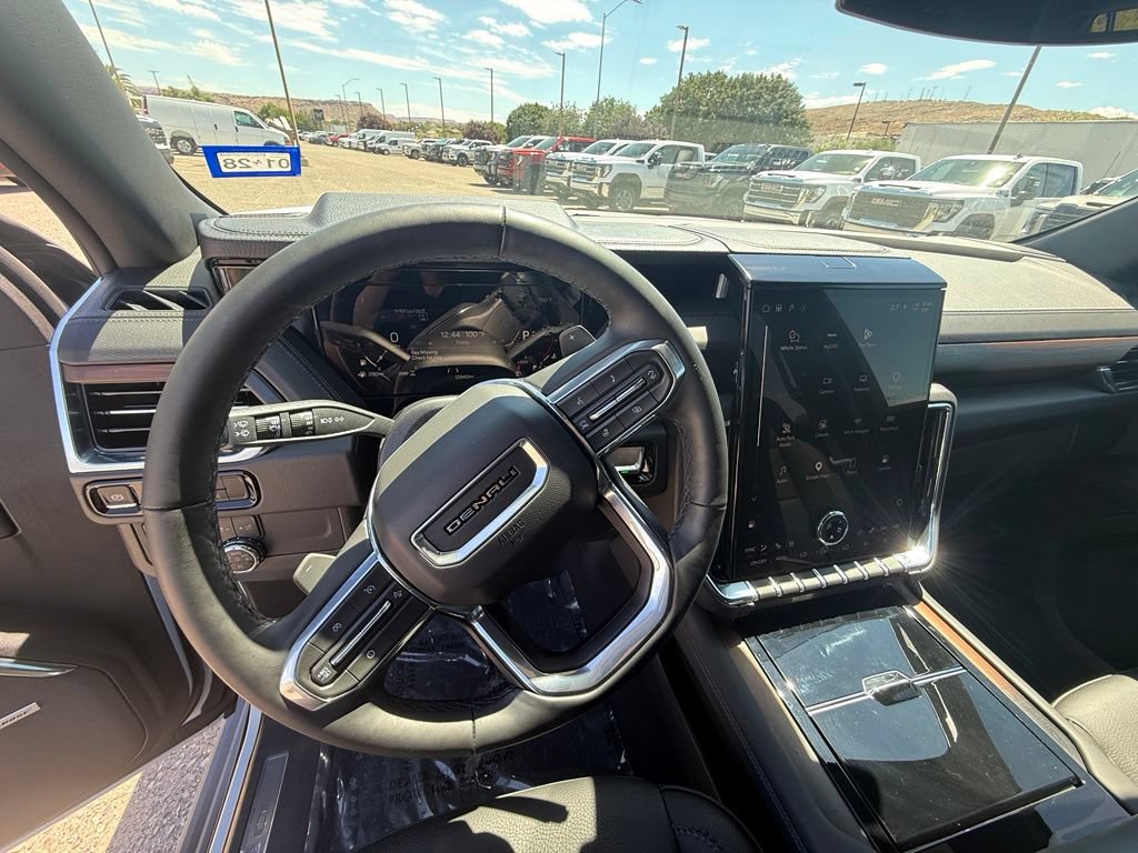 Used 2026 GMC Yukon XL Denali w/ Sun & Power Step Package AWD/4WD image 12