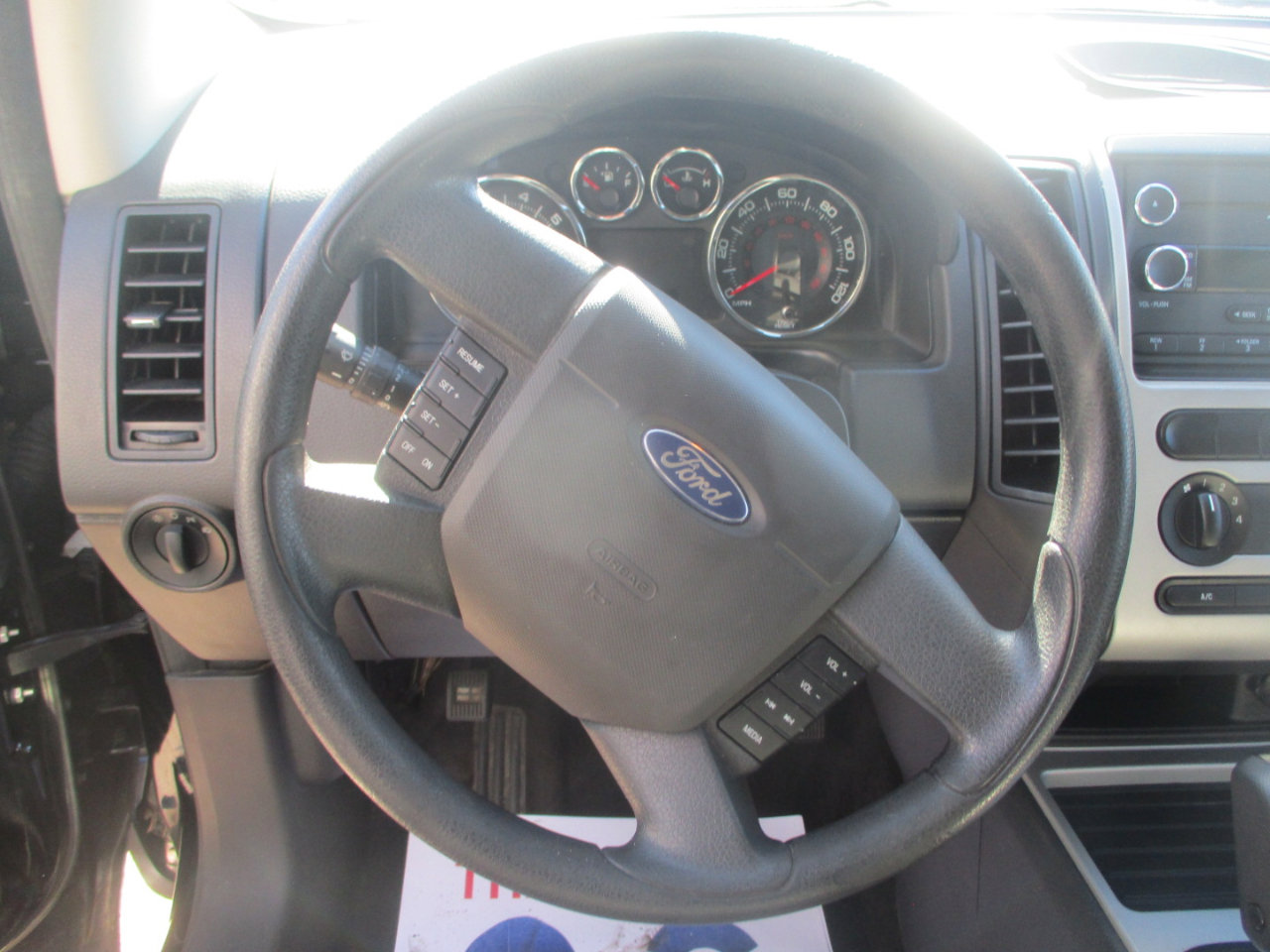Used 2008 Ford Edge SE image 13