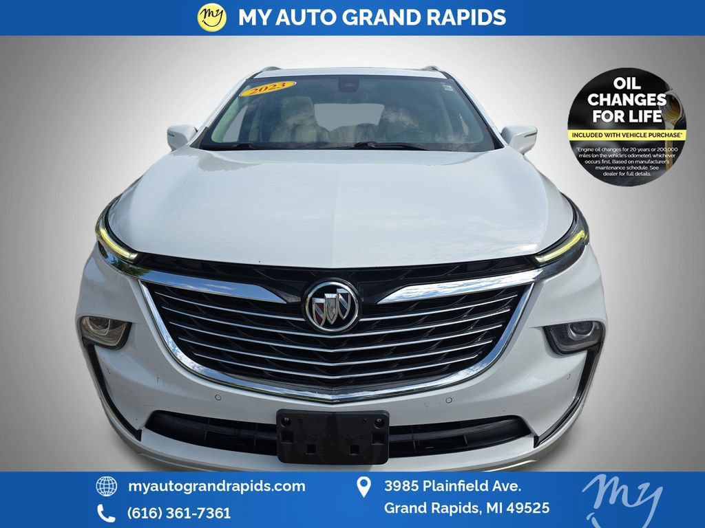 Used 2023 Buick Enclave Essence w/ Experience Buick Package AWD/4WD image 2