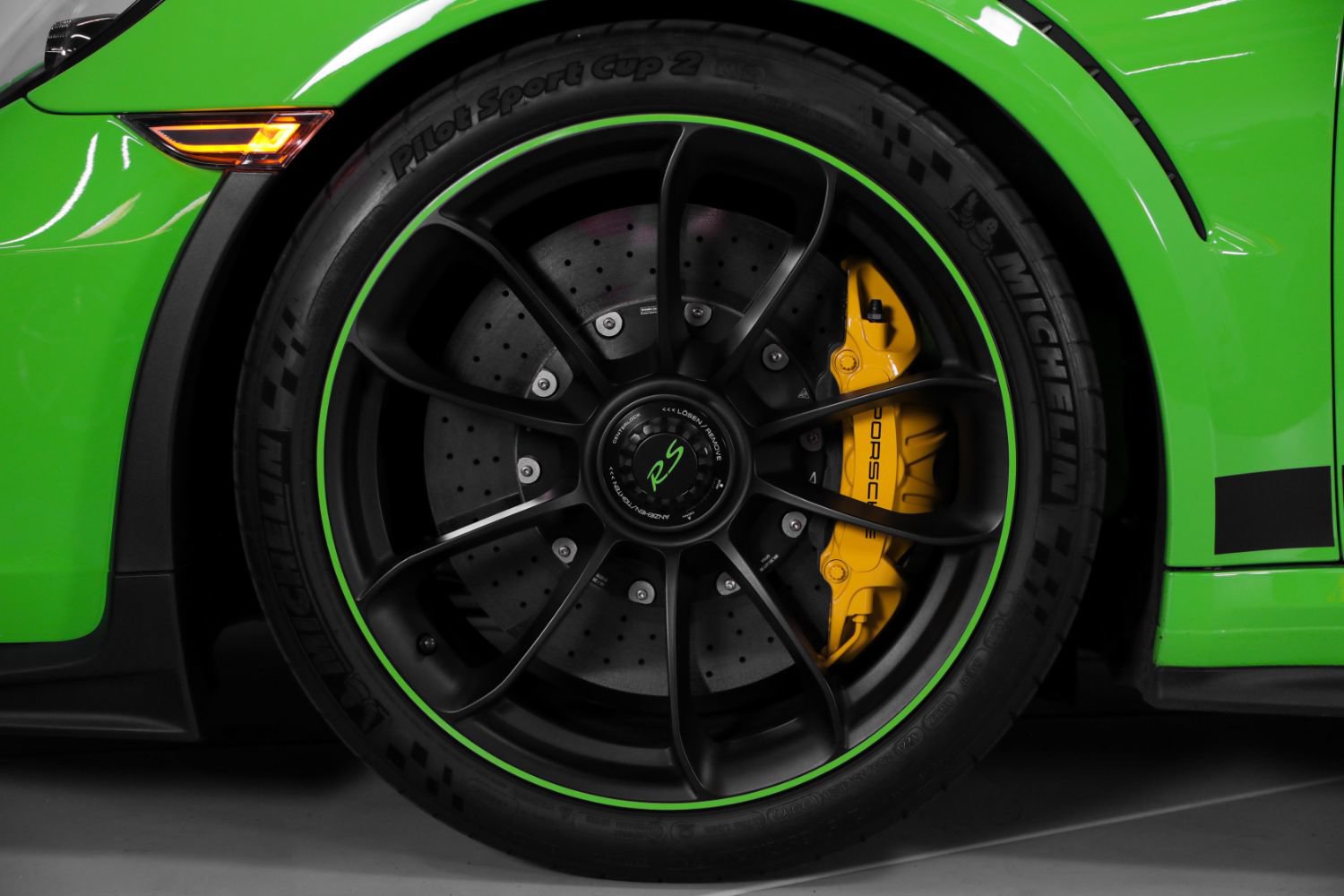 Used 2019 Porsche 911 GT3 RS RWD image 19