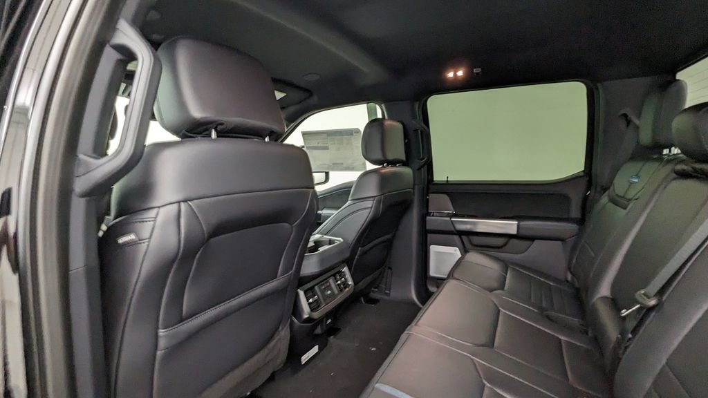 New 2025 Ford F350 Platinum w/ FX4 Off-Road Package image 35