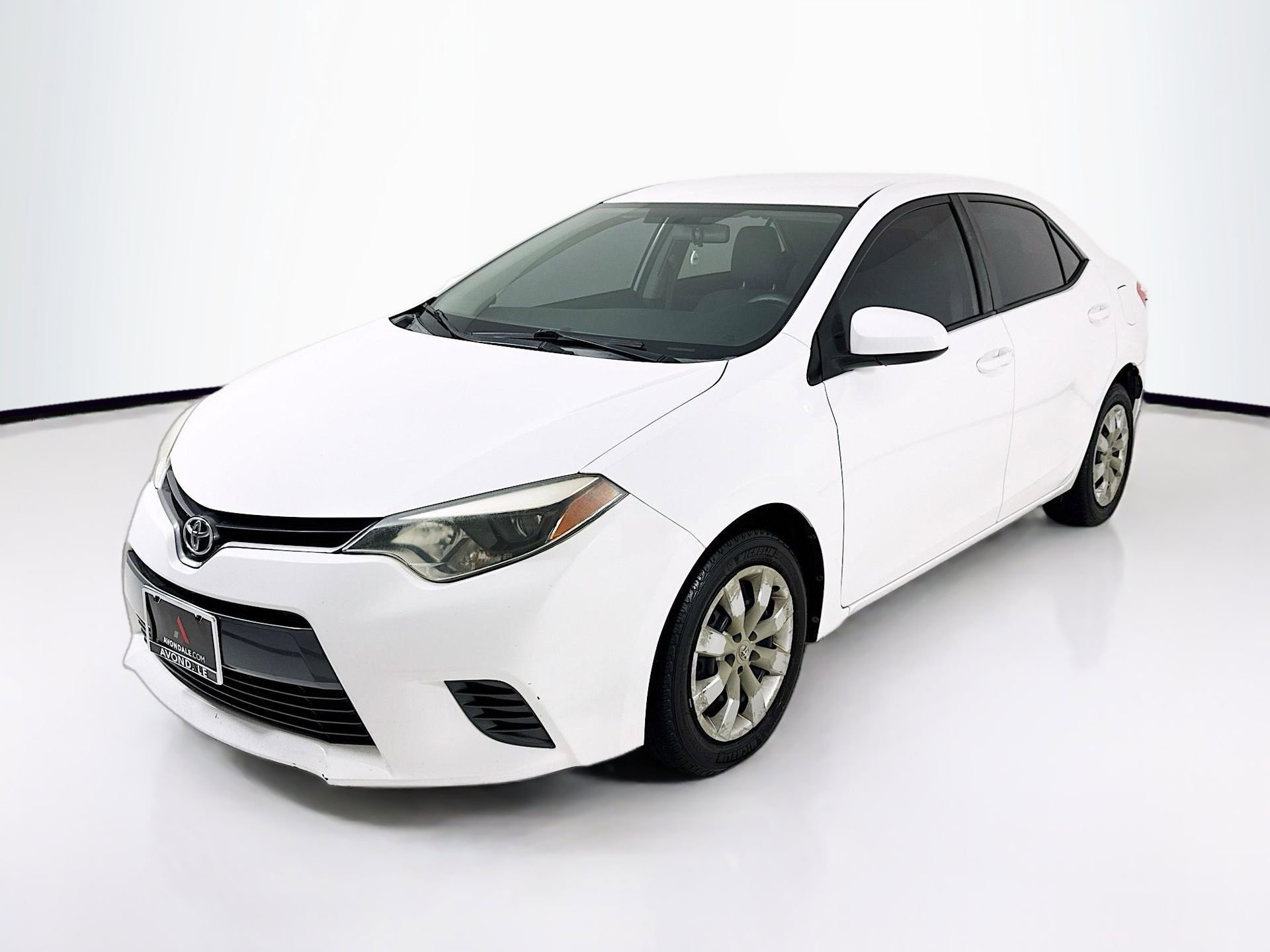 Used 2015 Toyota Corolla LE FWD image 3