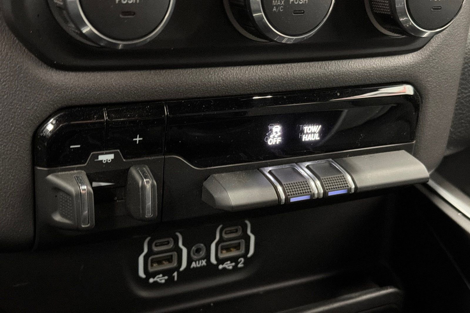 Used 2022 RAM 1500 Big Horn image 29