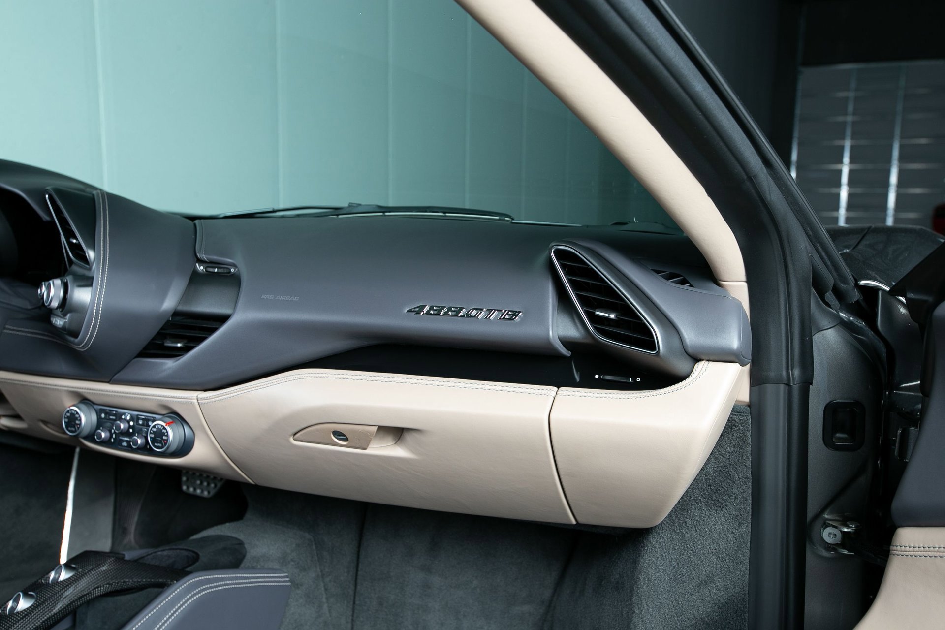 Used 2016 Ferrari 488 GTB image 26