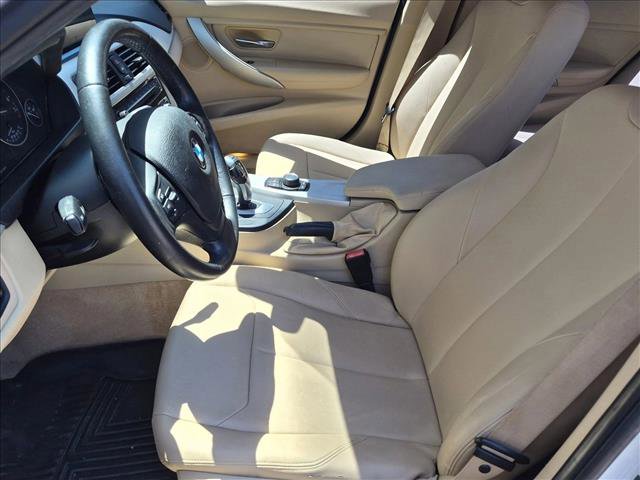 Used 2016 BMW 320i Sedan image 13