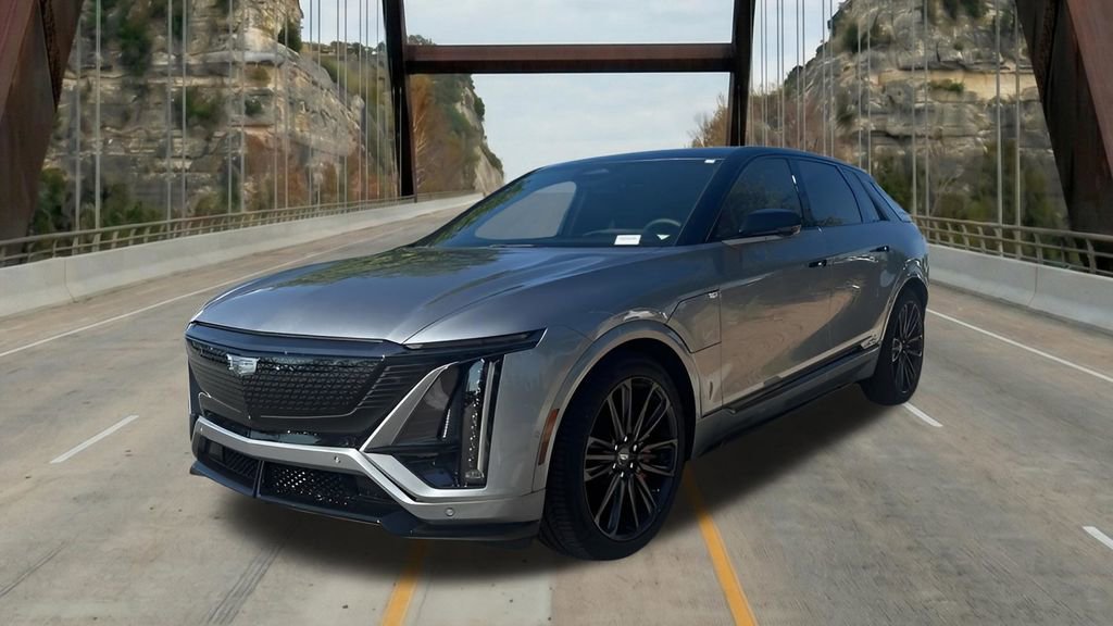 New 2026 Cadillac Lyriq V video 3