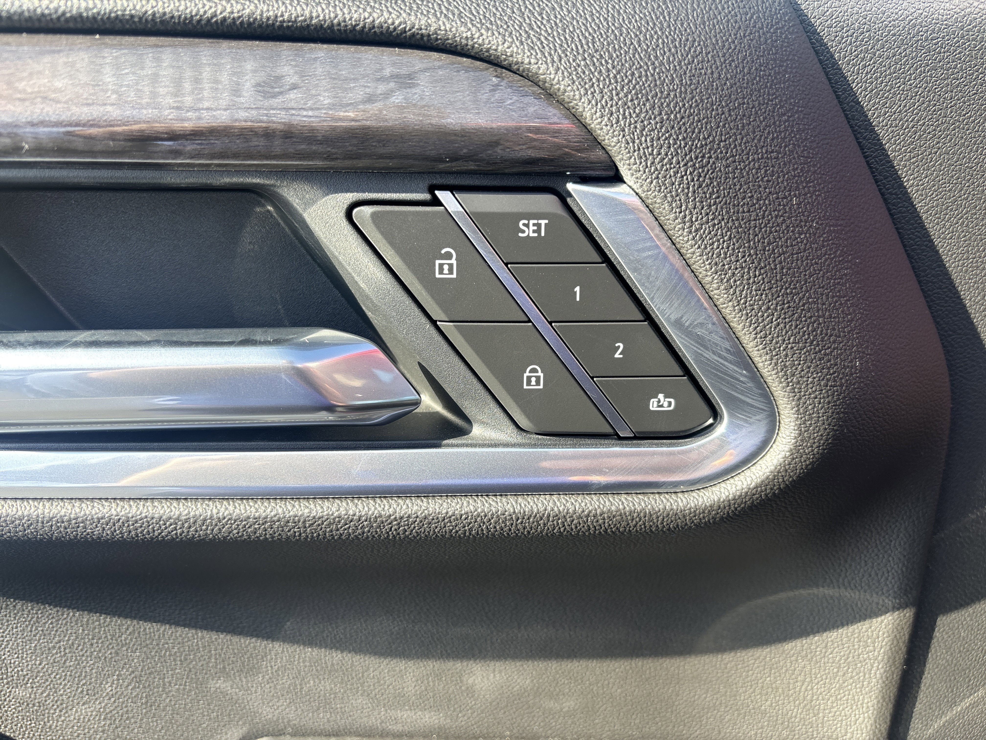 New 2026 Chevrolet Silverado 1500 LTZ w/ LTZ Premium Package image 19