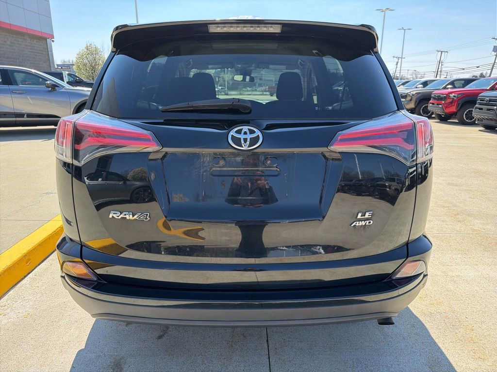 Used 2018 Toyota RAV4 LE w/ All Weather Liner Package image 6
