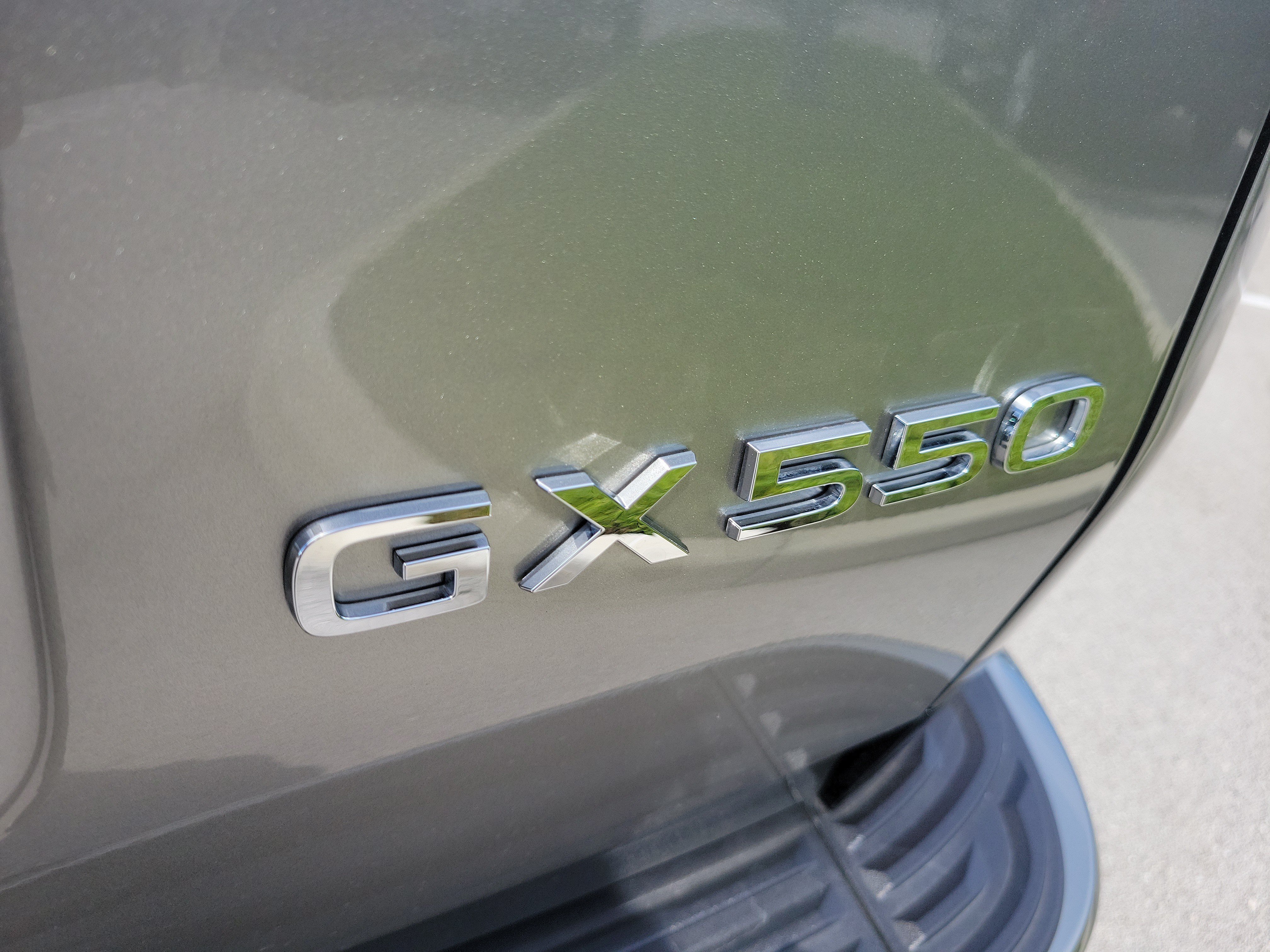 Used 2025 Lexus GX 550 w/ Accessory Package (2T) AWD/4WD image 10