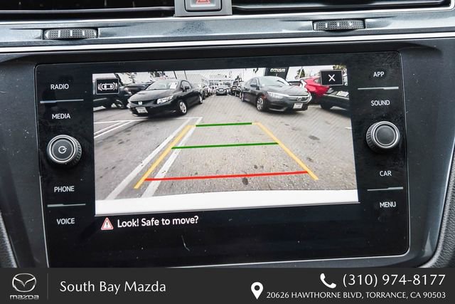 Used 2021 Volkswagen Tiguan SE w/ Panoramic Sunroof Package FWD image 21