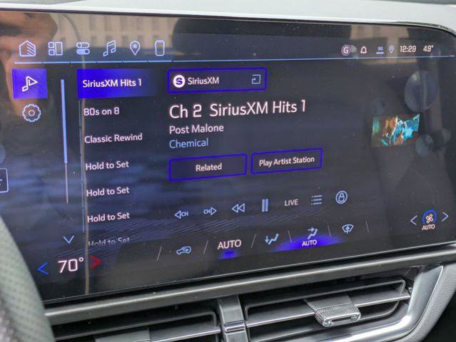 New 2026 Chevrolet Equinox EV LT FWD image 18