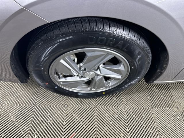 Certified 2024 Hyundai Elantra SE image 10