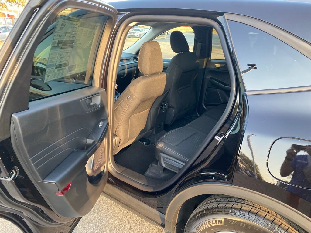 New 2026 Ford Escape Active FWD image 24
