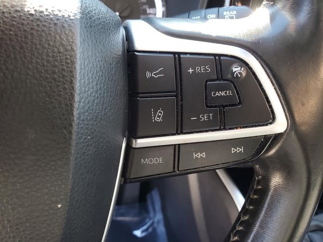 Used 2024 Toyota Highlander LE image 19