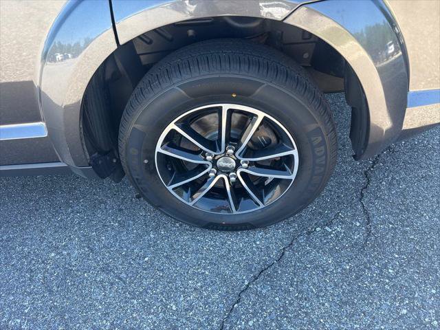Used 2016 Dodge Journey SE w/ Flexible Seating Group FWD image 8