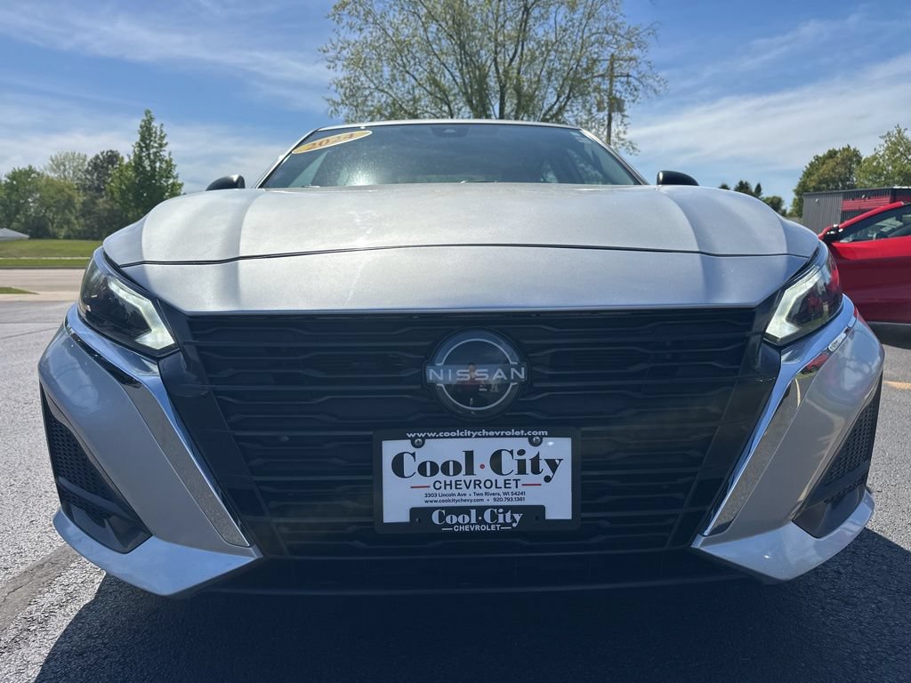 Used 2024 Nissan Altima 2.5 SV FWD image 6