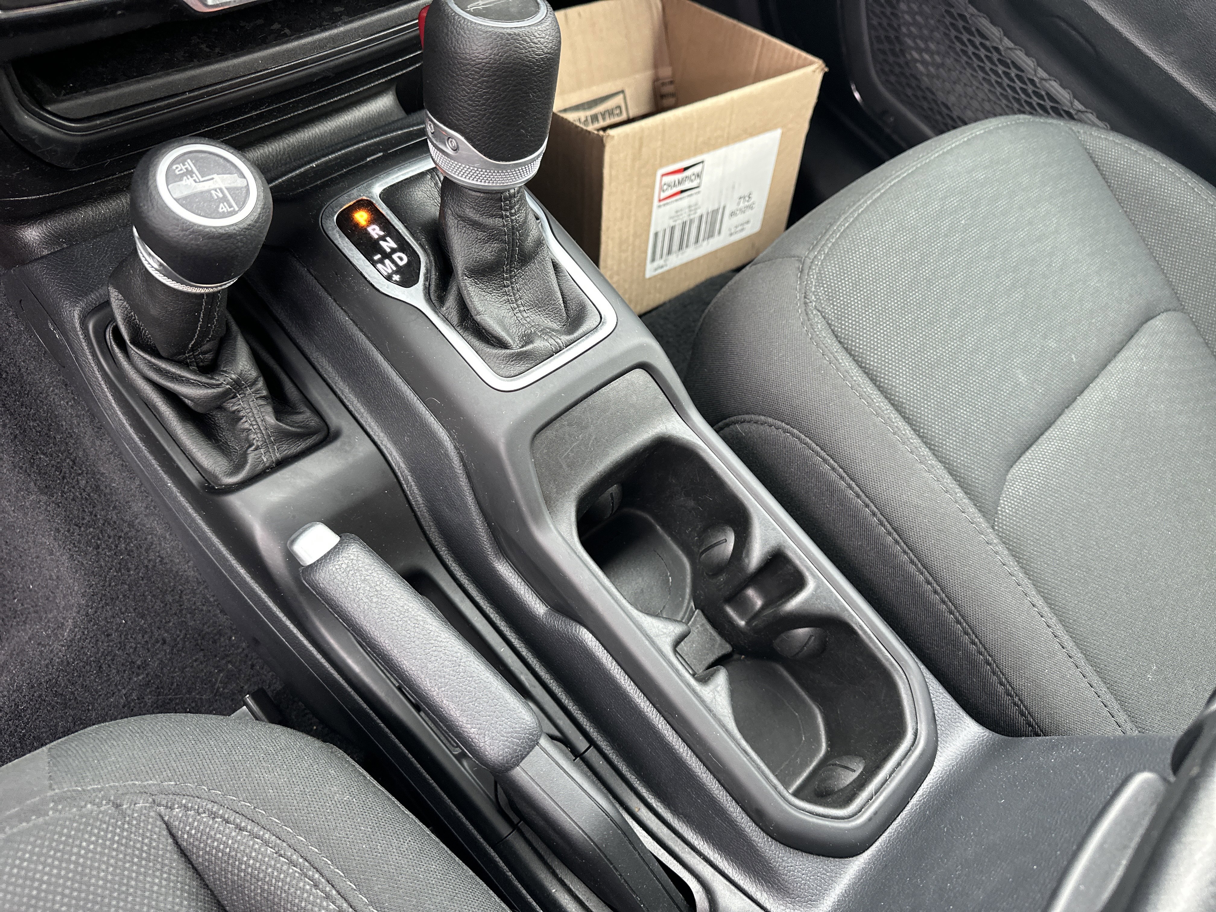 Used 2021 Jeep Gladiator Sport image 32