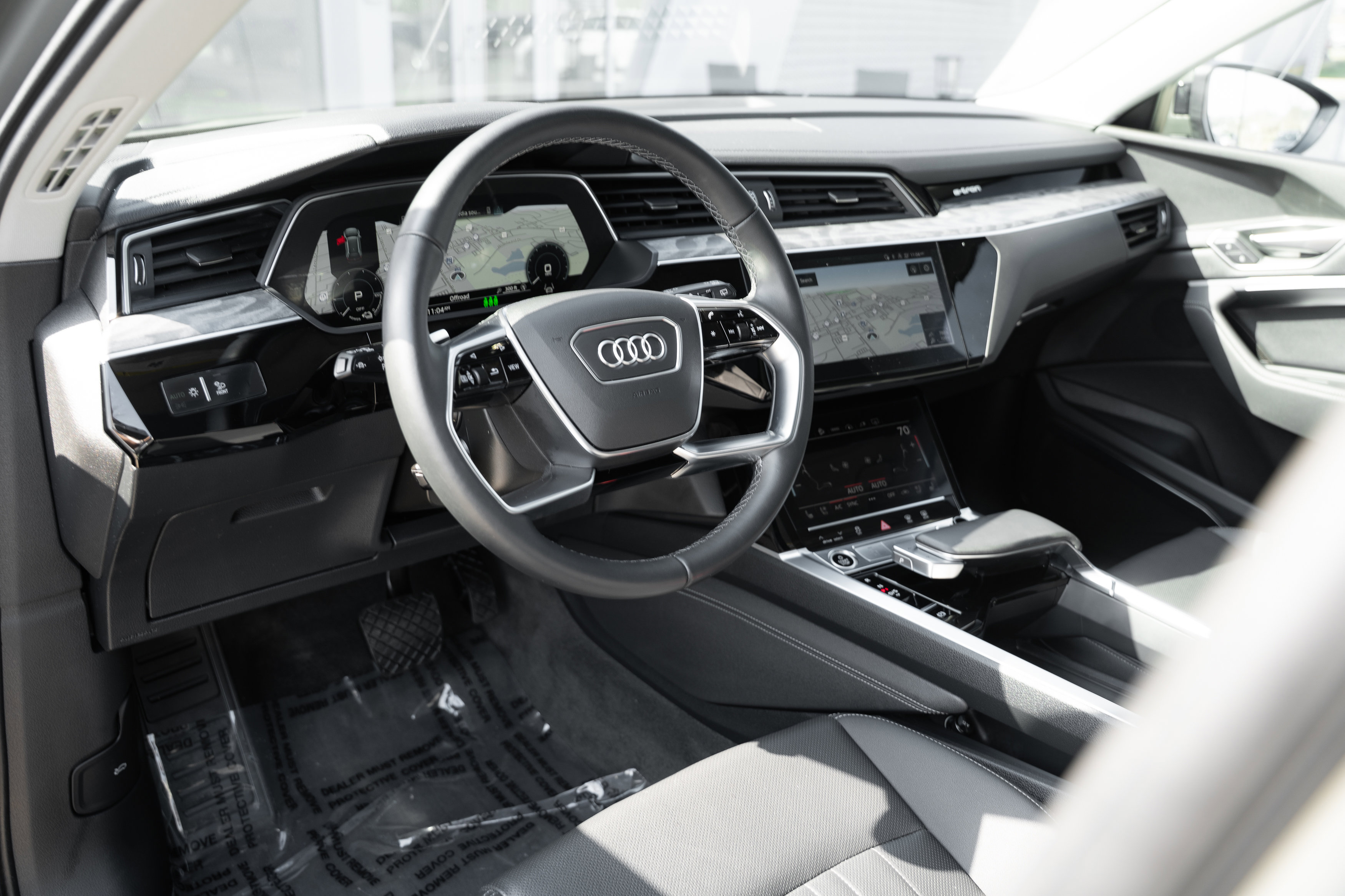 Certified 2024 Audi Q8 e-tron Premium Plus w/ Premium Plus Package image 10