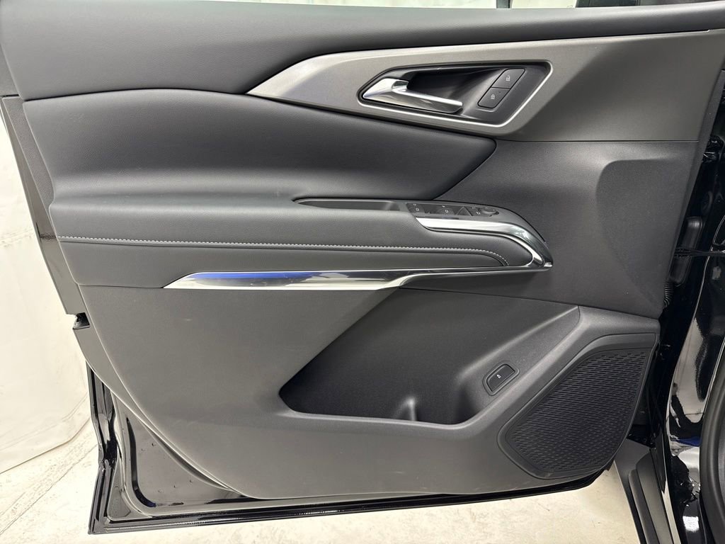 New 2026 Chevrolet Traverse LT w/ Midnight/Sport Edition image 19