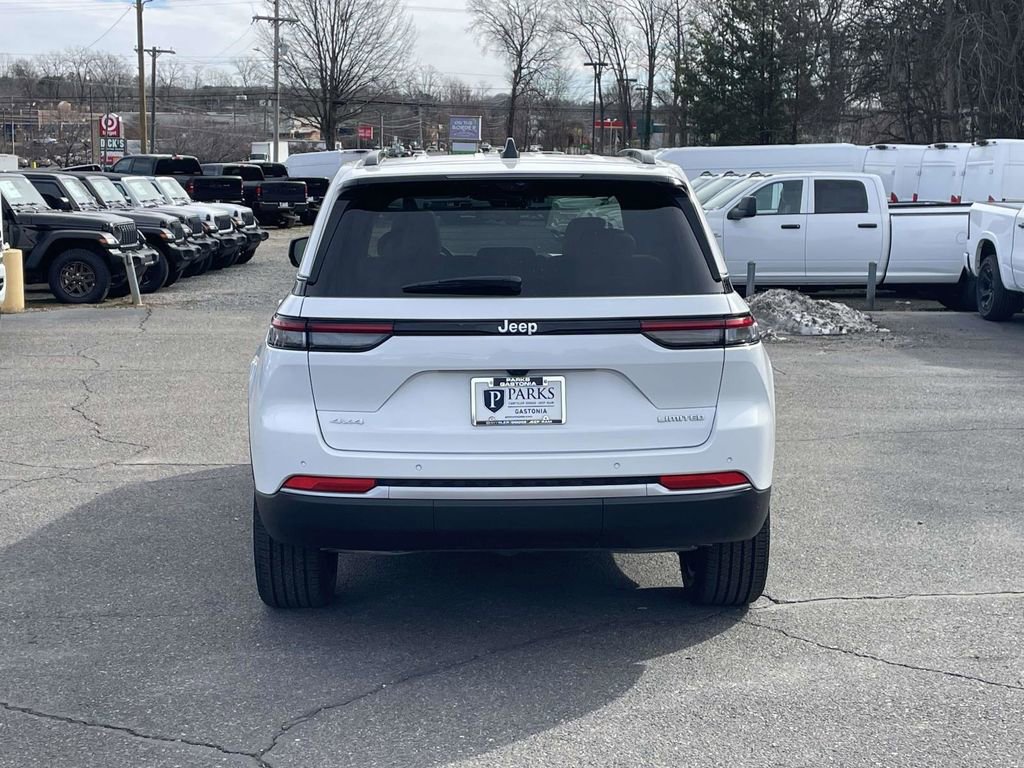 New 2026 Jeep Grand Cherokee Limited w/ Luxury Tech Group II image 7