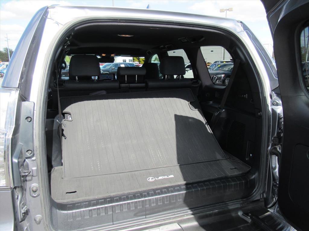 Used 2022 Lexus GX 460 Premium w/ Premium Package image 31