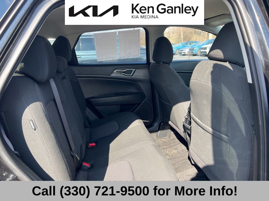 Certified 2025 Kia Sportage LX image 54