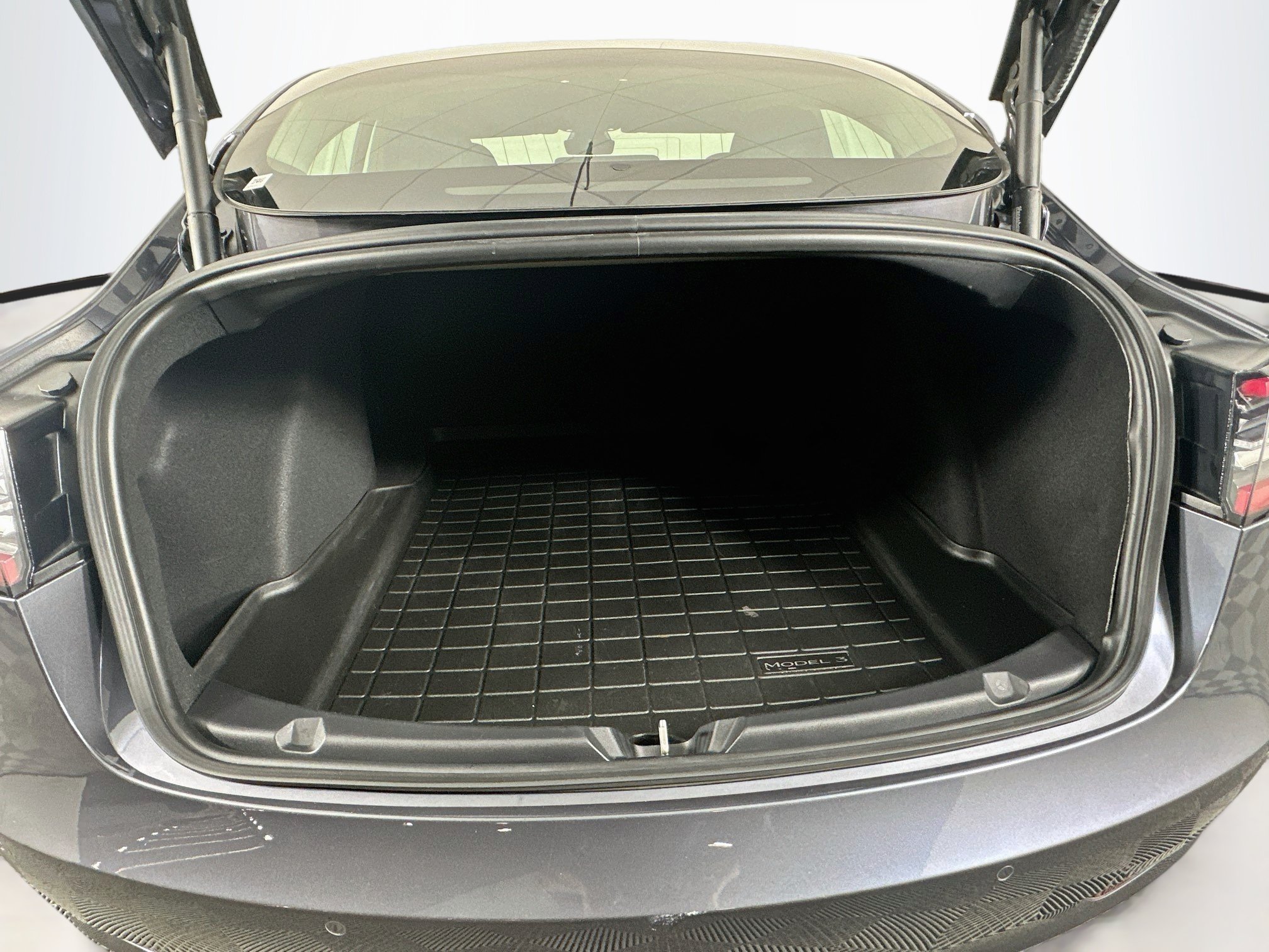 Used 2018 Tesla Model 3 Long Range AWD/4WD image 29
