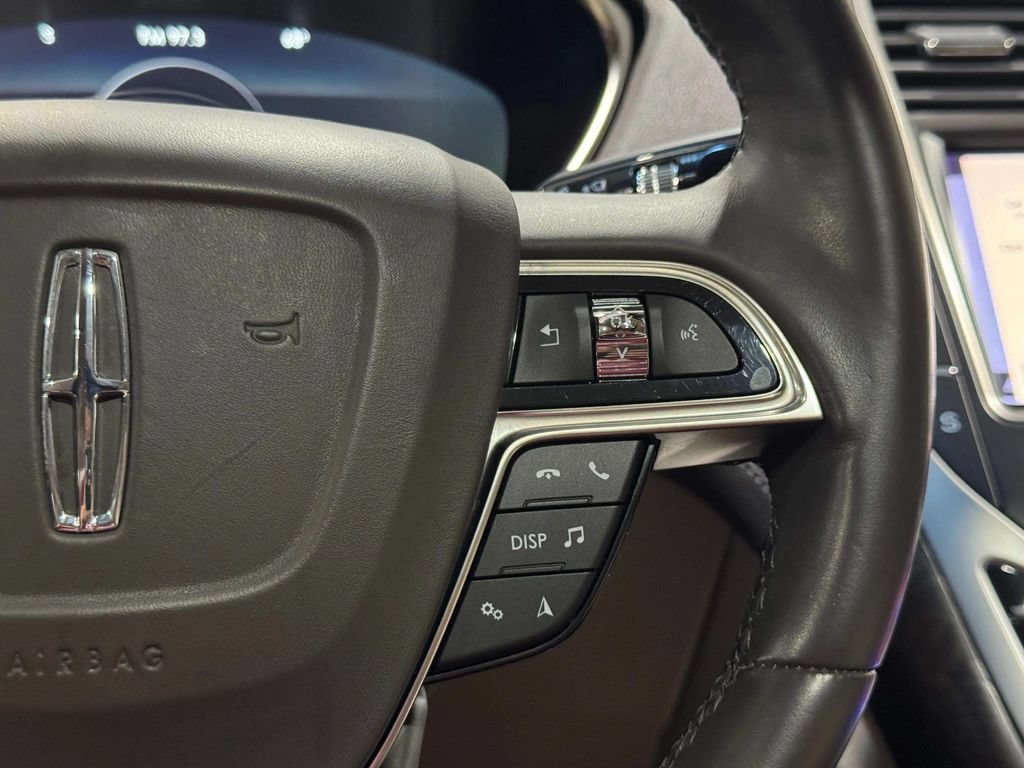 Certified 2019 Lincoln Nautilus Reserve w/ Class II Trailer Tow Package FWD image 12