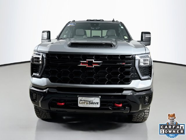 Used 2025 Chevrolet Silverado 2500 ZR2 w/ Technology Package AWD/4WD image 8
