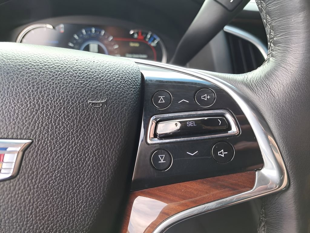 Used 2019 Cadillac Escalade Premium Luxury image 21
