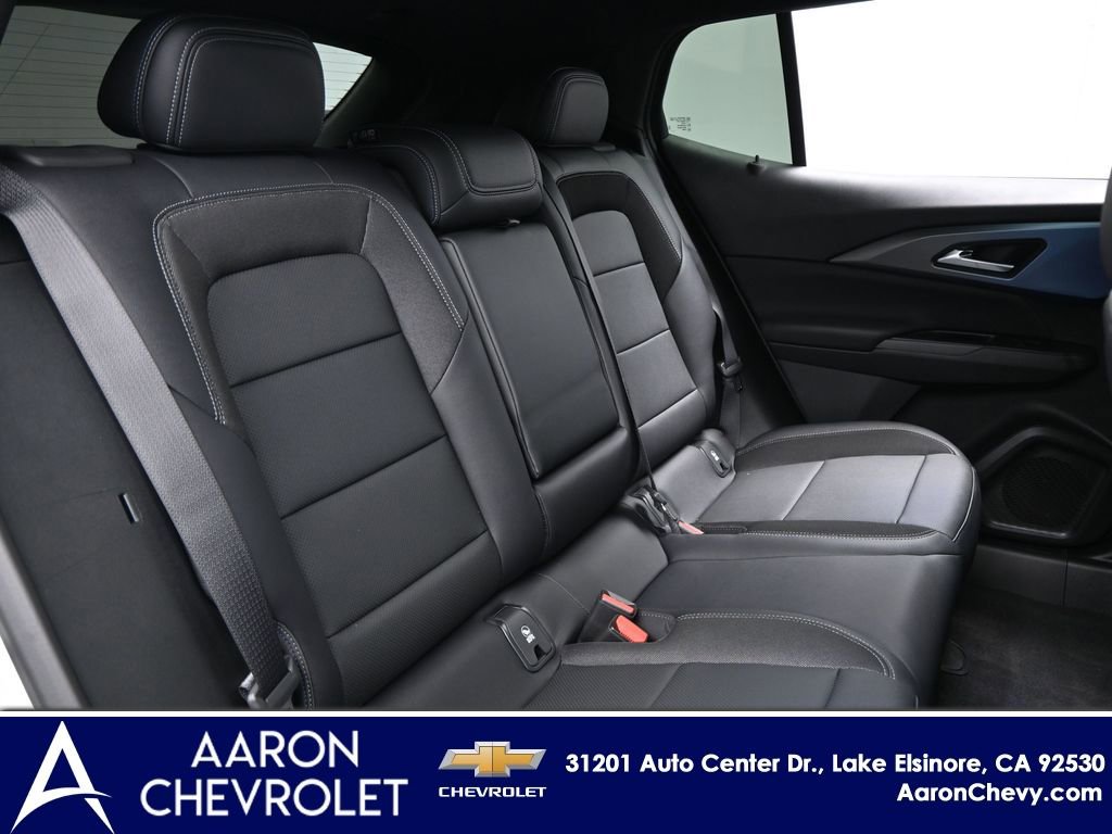 New 2026 Chevrolet Equinox EV LT w/ LPO, Blackout Package image 30