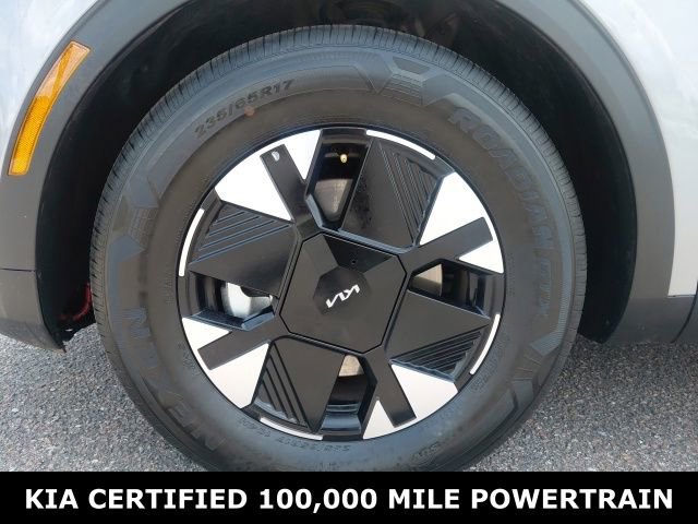 Certified 2026 Kia Sportage LX FWD image 10