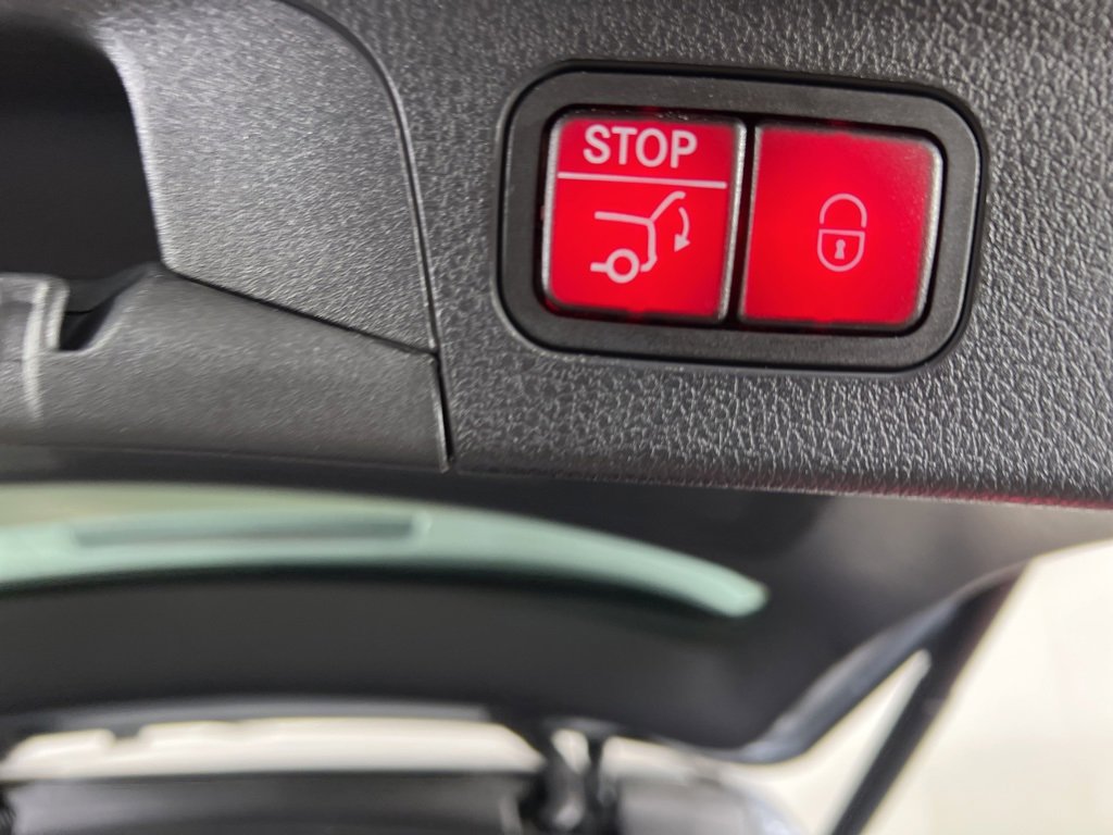 Certified 2025 Mercedes-Benz GLE 350 4MATIC image 40