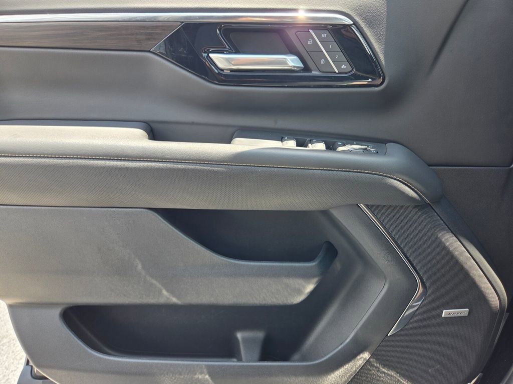 Certified 2025 Chevrolet Tahoe Premier AWD/4WD image 21