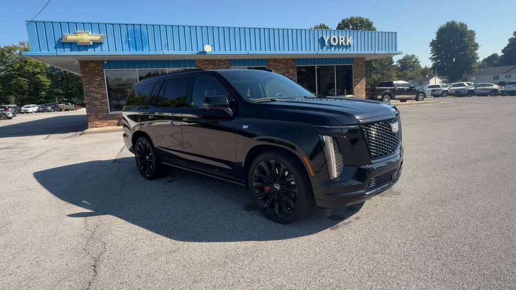 Used 2025 Cadillac Escalade Sport Platinum AWD/4WD image 2