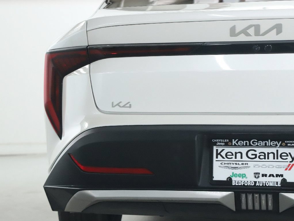 Used 2025 Kia K4 FWD image 43