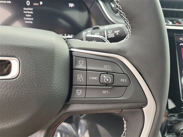 New 2025 Jeep Grand Cherokee Altitude image 31