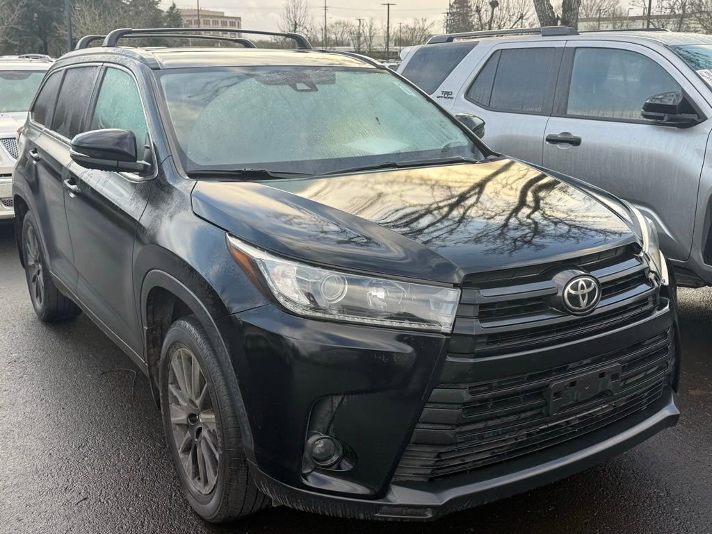 Used 2019 Toyota Highlander SE image 7