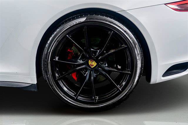 Used 2019 Porsche 911 Carrera 4S AWD/4WD image 18