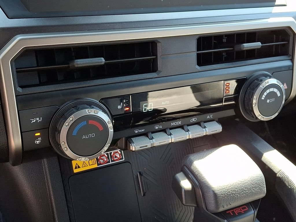 Used 2025 Toyota 4Runner TRD Off-Road AWD/4WD image 18