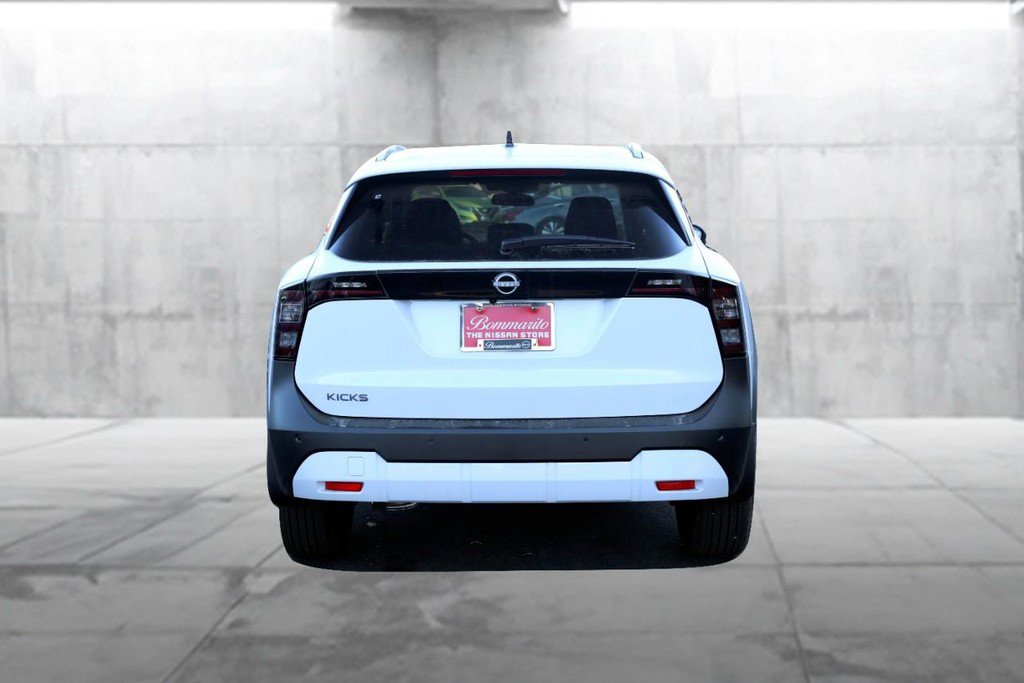 New 2026 Nissan Kicks SV image 6