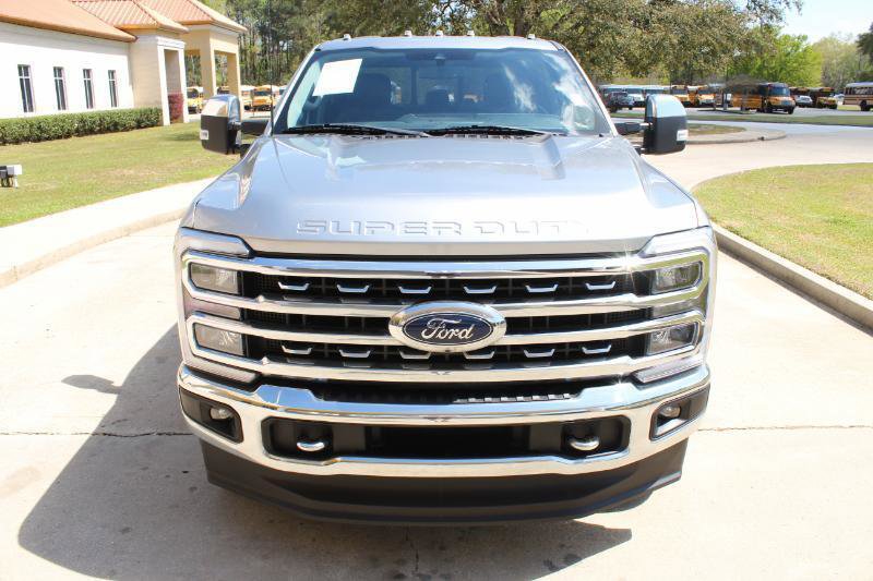 Used 2023 Ford F250 Lariat w/ Chrome Package image 6