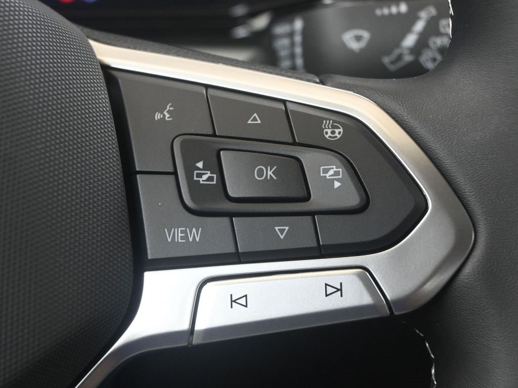 New 2025 Volkswagen Taos S image 28