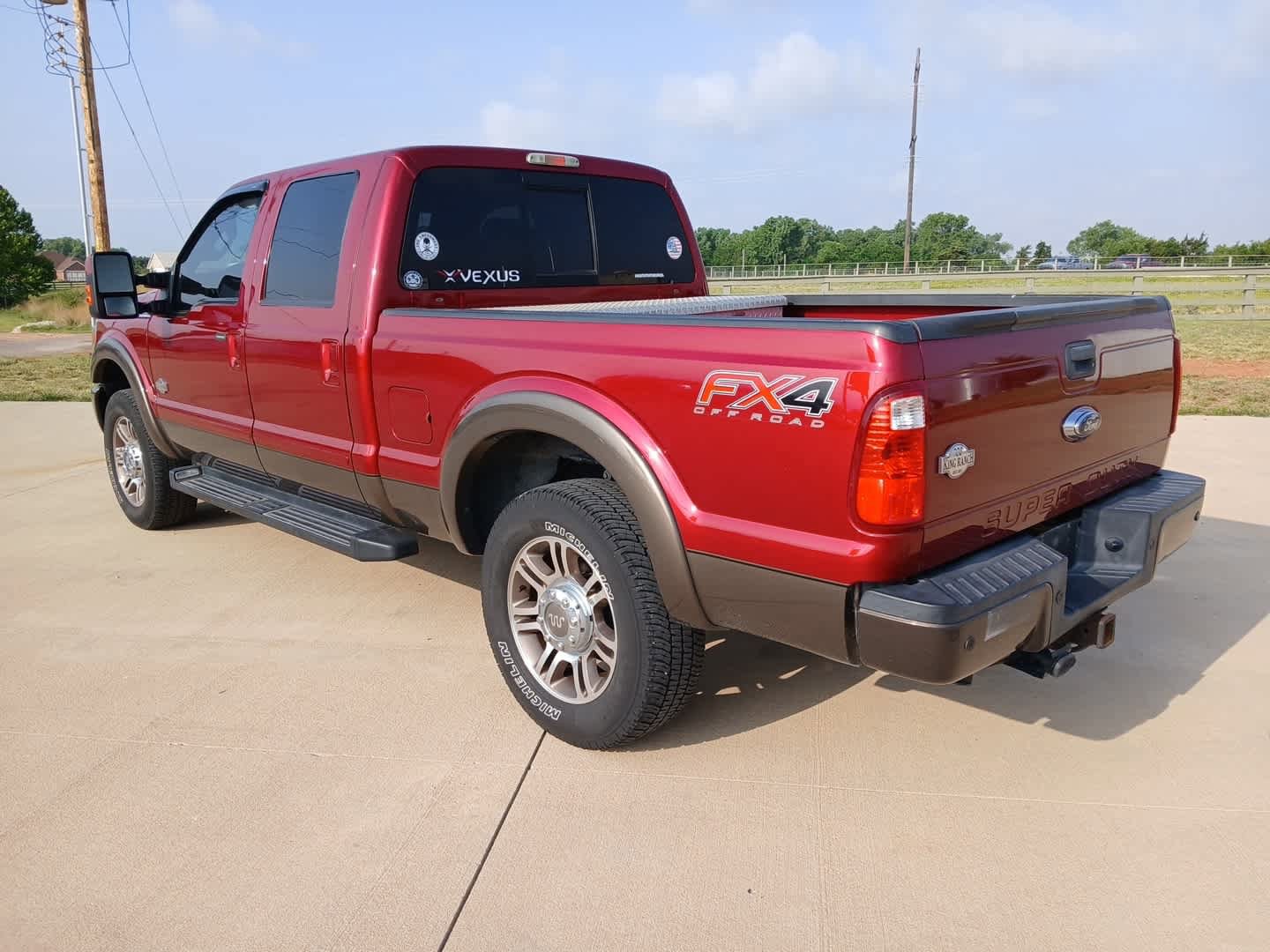 Used 2015 Ford F250 King Ranch w/ FX4 Off-Road Package AWD/4WD image 4