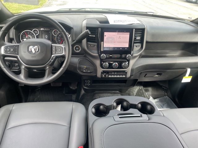 New 2026 RAM 3500 4x4 Crew Cab DRW image 3