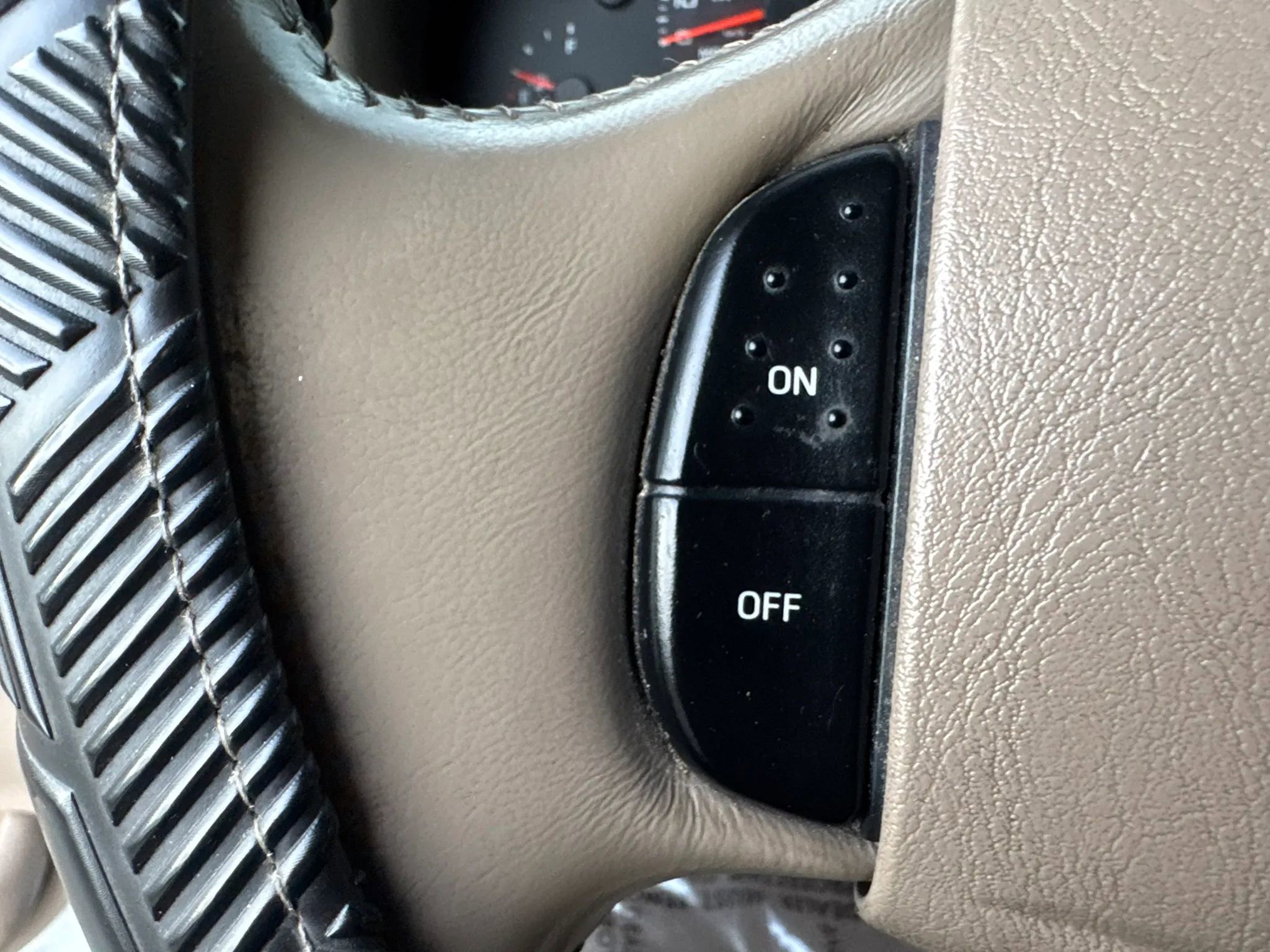 Used 2004 Ford F350 XL image 16