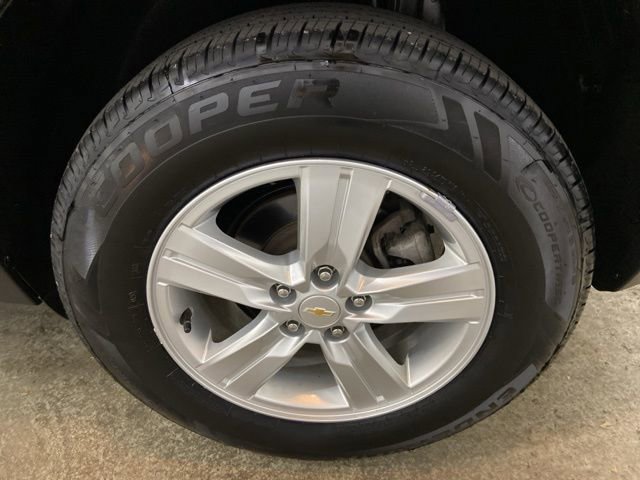 Used 2022 Chevrolet Trax LT w/ LT Convenience Package AWD/4WD image 9
